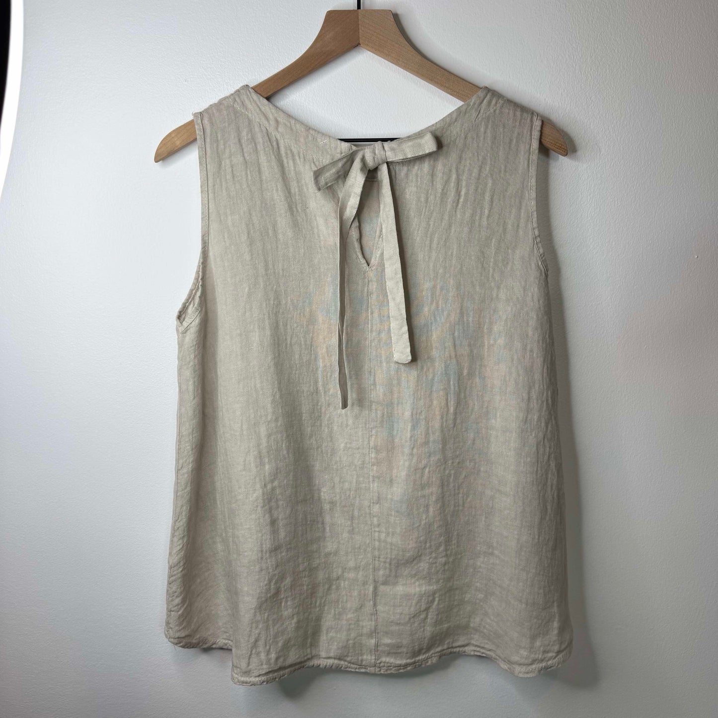 Florence Linen Sleeveless Top with Back Bow